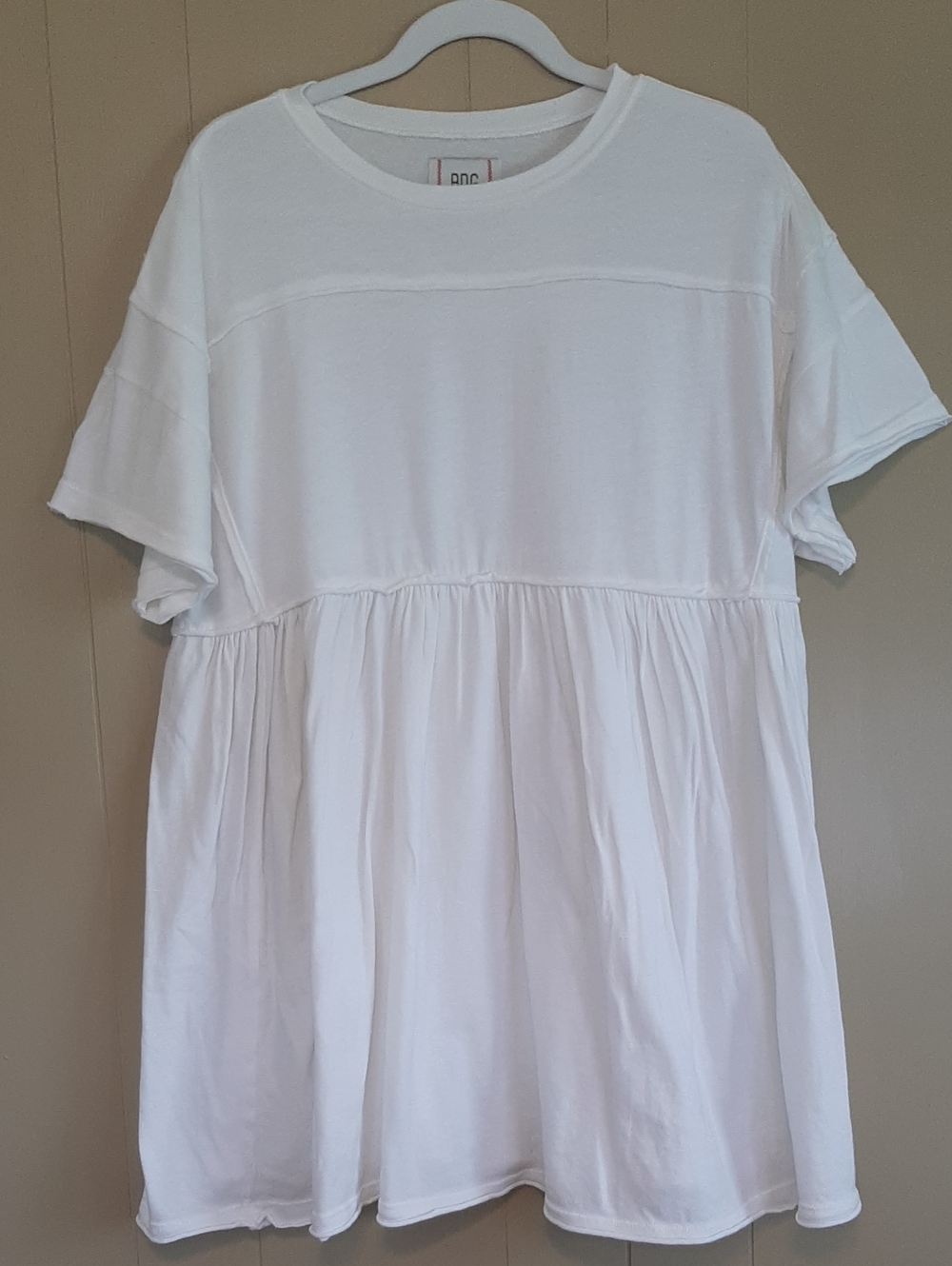 BDG SP Babydoll Tunic Tee Oversized Light White Short Sleeve Pleated